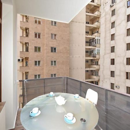 Apartamento 74/3New Building In The Center Of The Capital Ereván Exterior foto