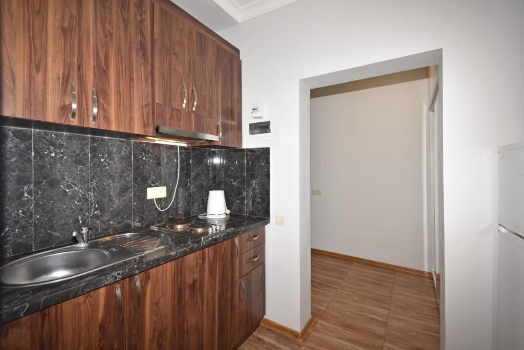 Apartamento 74/3New Building In The Center Of The Capital Ereván Exterior foto
