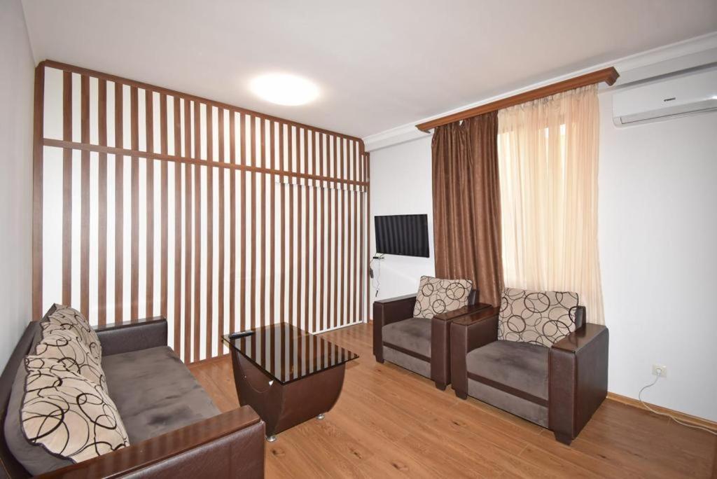 Apartamento 74/3New Building In The Center Of The Capital Ereván Exterior foto