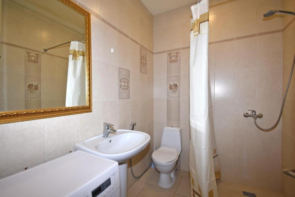 Apartamento 74/3New Building In The Center Of The Capital Ereván Exterior foto