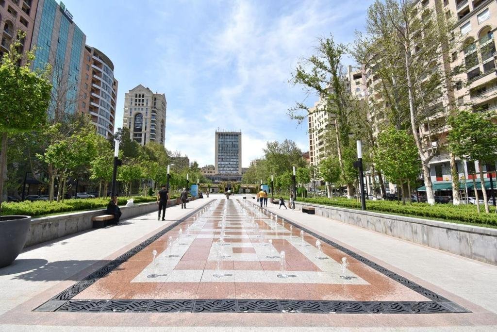 Apartamento 74/3New Building In The Center Of The Capital Ereván Exterior foto